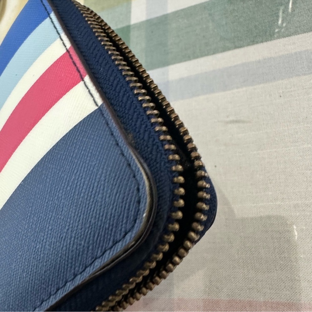 Kate Spade Laurel Way Neda Continental Striped Wallet - Picture 11 of 11